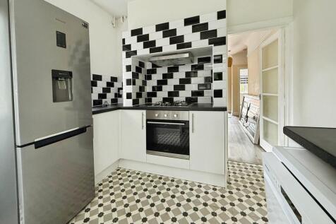 37fa0119-Photo 20...