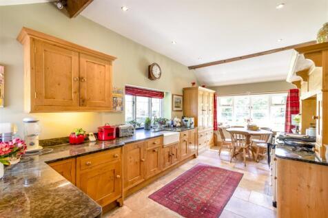 DSC_3948-Edit_kitchen.JPG