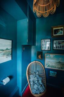 6. airbnb downstairs loo2.jpg