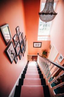 7. airbnb stairwell top landing 3.jpg