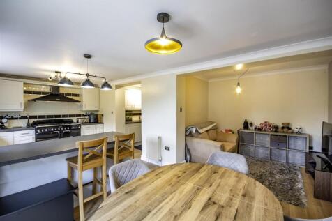 DSC_6665-Edit_dining table.JPG