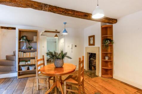 19 Coppice Hill 3...