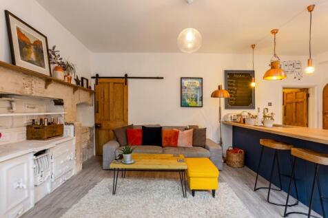 Basement Flat 277...