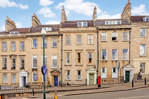 Basement Flat 277...