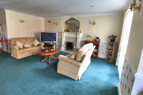 Communal Lounge
