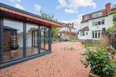 Property Image 12