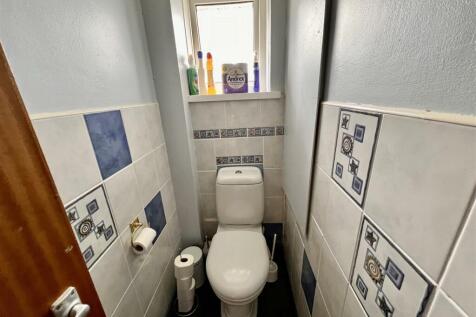 Separate WC
