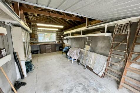 Detached Garage