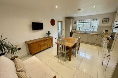 Kitchen/ Diner