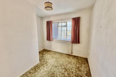 Bedroom 3 (L Shaped)