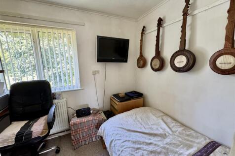 L Shaped Bedroom 3