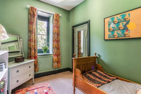 Bedroom 3.jpg