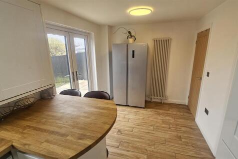 THORNWAY 13.jpg