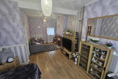 Lounge Dining Room