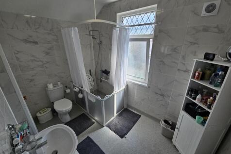 Shower Room W.C.