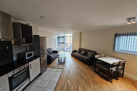 Lounge Kitchen