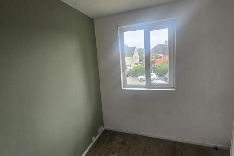 8 bacton 5.jpg