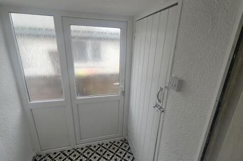 8 bacton 11.jpg