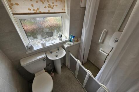 Shower Room W.C.