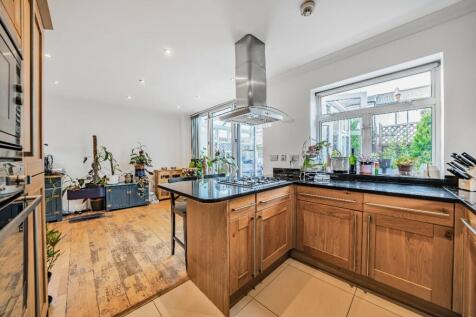 Property Image 28