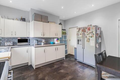 Kitchen / Dinder