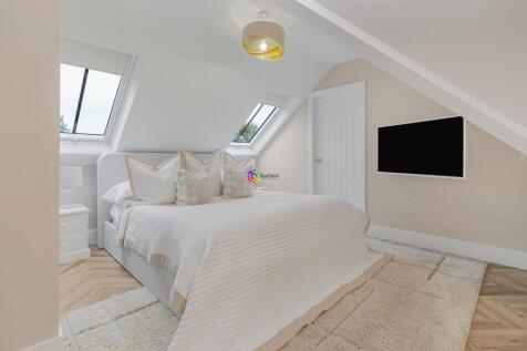 Main Bedroom Suite