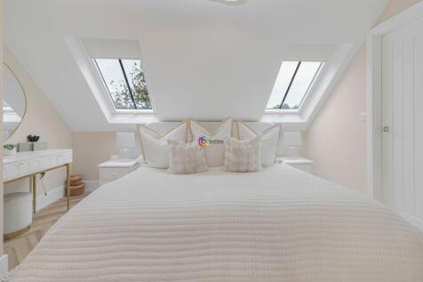 Main Bedroom Suite