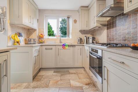 Kitchen / Breakfast Room