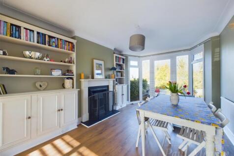 Living/ DIning Room