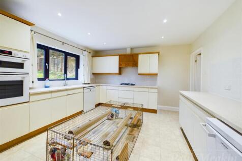 Kitchen/ Breakfast room