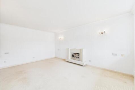 CAM04980G0-PR0057-STILL005.jpg