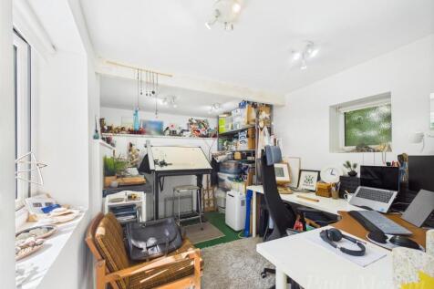 Garden Office/ Workshop