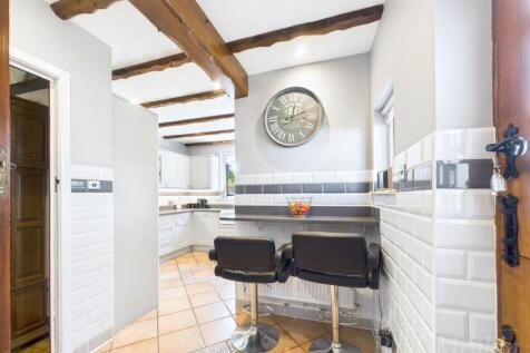 Kitchen/ Breakfast Room