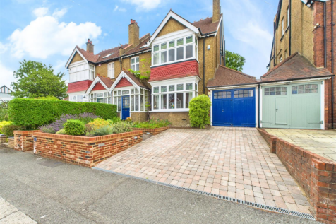 Heathhurst Road