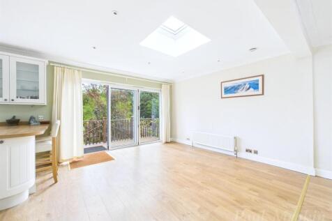 Open Plan Living/ Dining Area