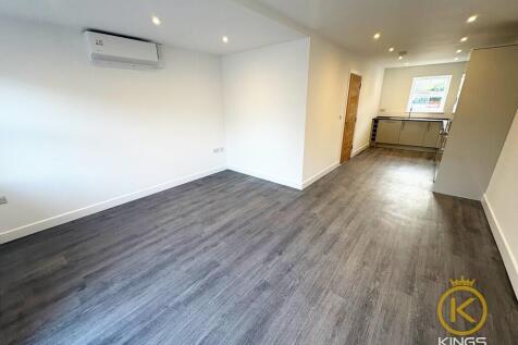 6 Carpenter Close...