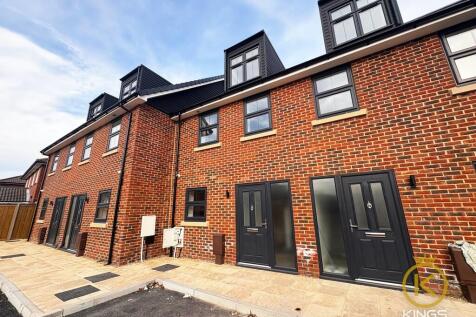 6 Carpenter Close