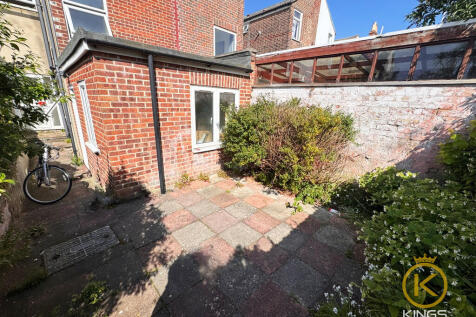 12 BRITANNIA ROAD...