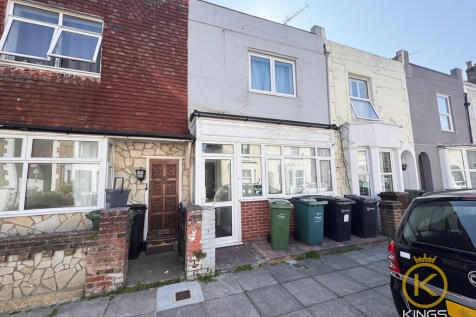 12 BRITANNIA ROAD...