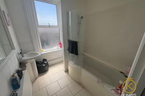 43 EDMUND ROAD (3...