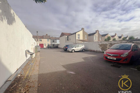 11 KIDSON COURT (...