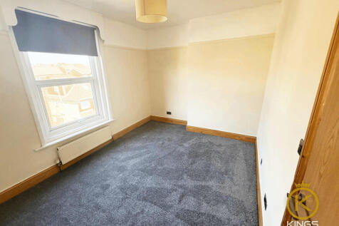 18A ELPHINSTONE R...