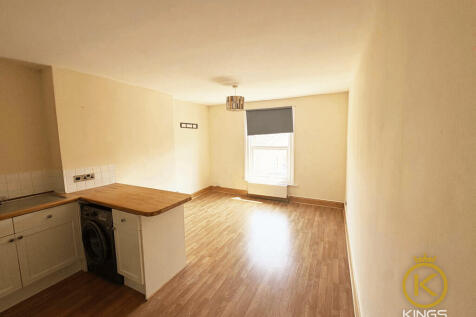 18A ELPHINSTONE R...