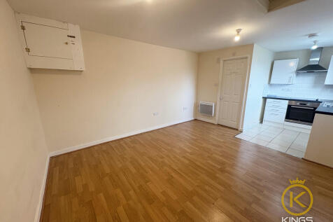 125 EASTNEY STUDI...