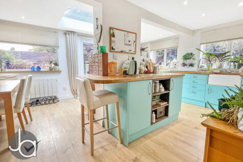 20251018_14424454...