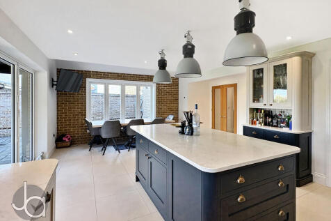 20251028_10252654...