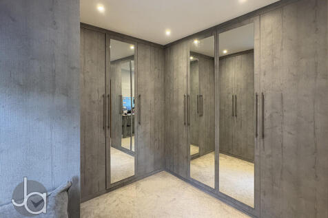 20251028_10342069...