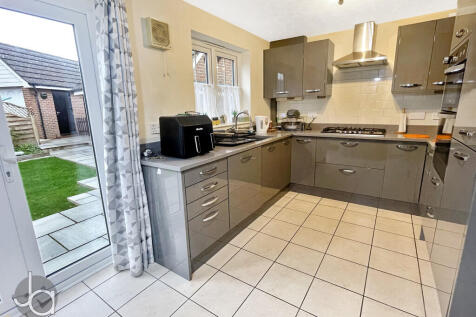 20251030_14483183...