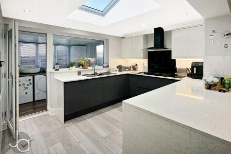 20251128_15122647...