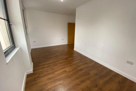 Bedroom 2 &#43;wardrobe